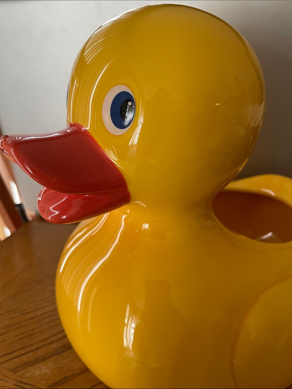 Teleflora Yellow Rubber Duck Ceramic Planter Vase Flower Pot Nursery Decor NEW - Picture 4 of 8